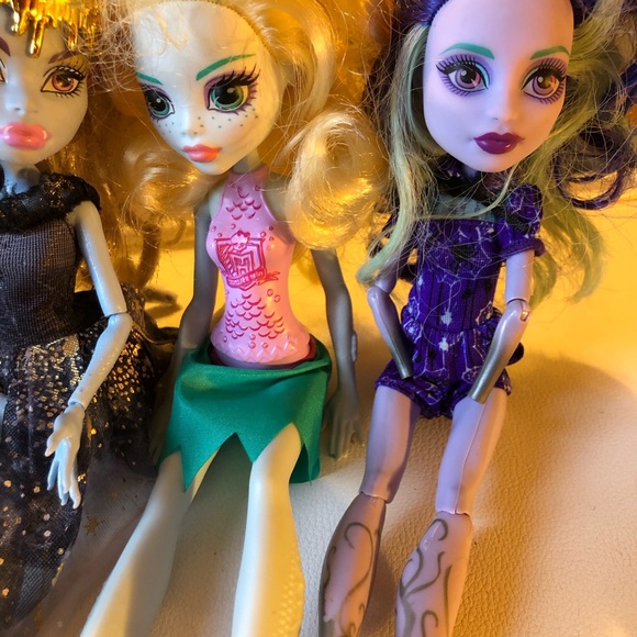 Lot of 5 Monster High Dolls Twyla, Lagoona Blue, Abby, Claudia Wolf - Picture 9 of 13
